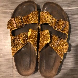 Birkenstock Unisex Arizona Persian Gold Sandals